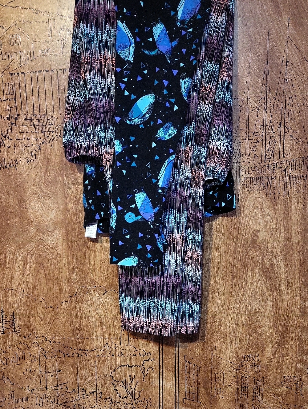2 Pr Bundle Of Leggings No Pockets, But In GREAT SHAPE